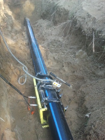 The society runs welding and pipe-laying works, in PE and steel